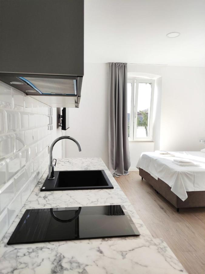Nik Apartma *